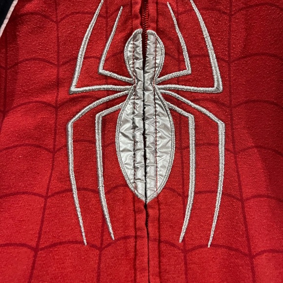 Spiderman Red Jacket with Silver Accents Boys Size 6 - Picture 2 of 6